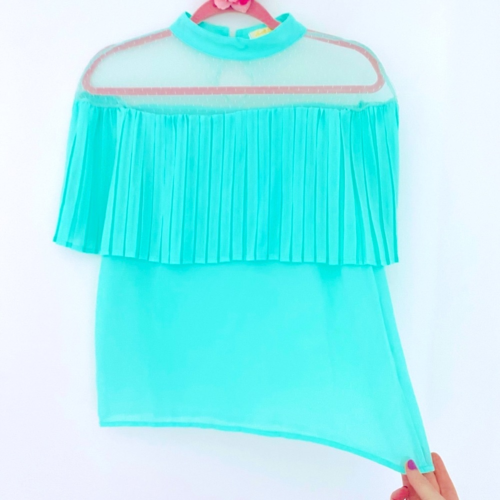💕Pretty Turquoise Pleated Blouse Top SZ L